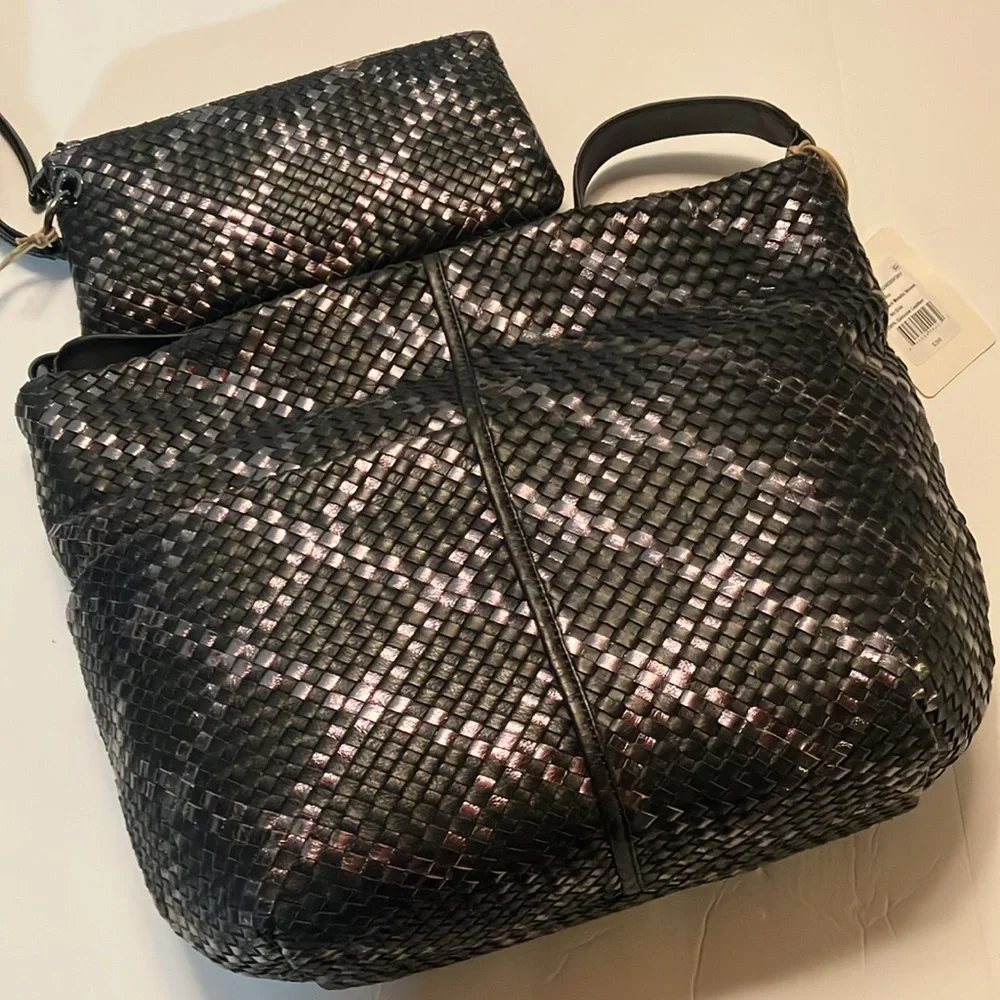 NWT HOBO Bag Purse with Matching Wristlet Super Cute! New with tags Black - Picture 1 of 13
